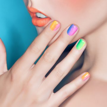 Uñas a todo color: rainbow nails para esta primavera